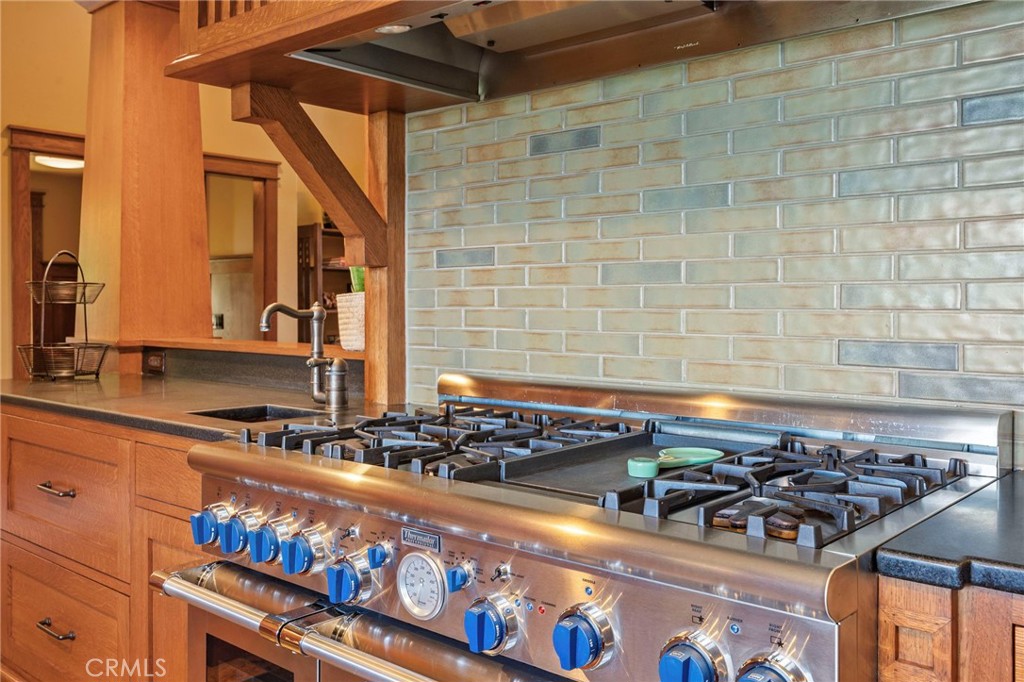 4e1178f7 636b 492e 9ebe 2a3769c8d528