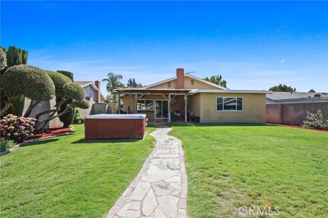 1477 Winston Court, Upland CA: https://media.crmls.org/medias/4e127a3e-5d33-4cc6-8989-0315716af2b4.jpg