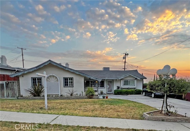 Detail Gallery Image 1 of 1 For 35647 Crestview Dr, Yucaipa,  CA 92399 - 2 Beds | 2 Baths