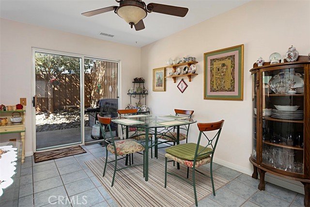 Detail Gallery Image 9 of 33 For 1432 Janis Lynn Ln, Vista,  CA 92083 - 3 Beds | 2/1 Baths