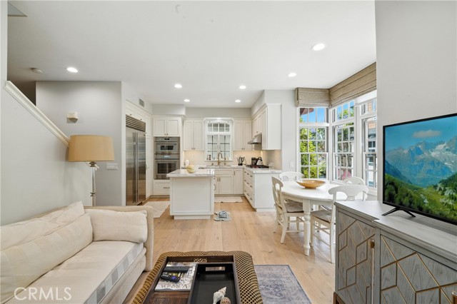 Detail Gallery Image 24 of 54 For 2616 Bungalow Pl, Corona Del Mar,  CA 92625 - 2 Beds | 2/1 Baths