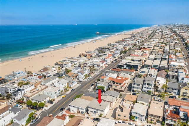 201 34th Street, Hermosa Beach, California 90254, 3 Bedrooms Bedrooms, ,3 BathroomsBathrooms,Residential,Sold,34th,SB22088805