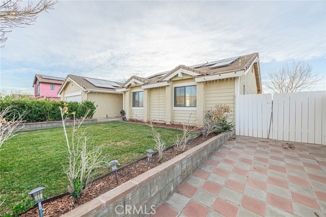 Detail Gallery Image 5 of 34 For 38659 Angele Trumpet Ct, Palmdale,  CA 93550 - 3 Beds | 2 Baths