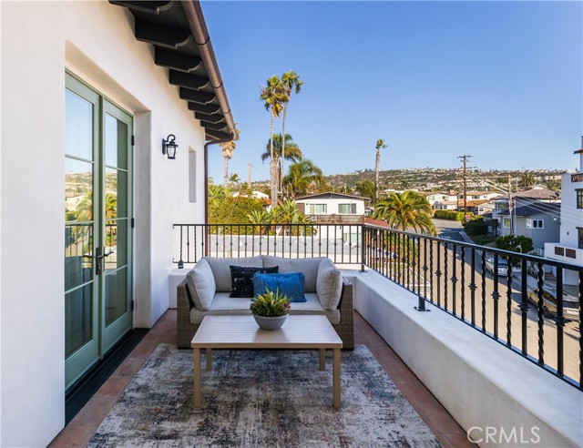 Detail Gallery Image 11 of 46 For 410 Arenoso Ln #301,  San Clemente,  CA 92672 - 3 Beds | 3/1 Baths