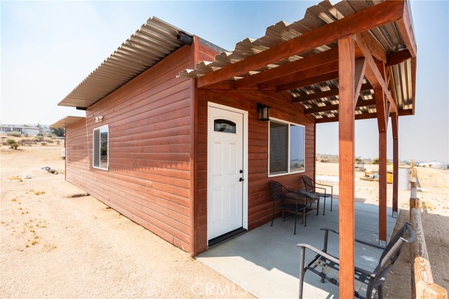 23833 Rancho Street, Apple Valley CA: https://media.crmls.org/medias/4e15982c-7313-416a-a565-4ad1ba40e709.jpg