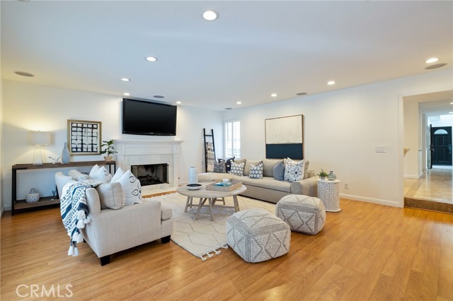 2812 Oak Avenue, Manhattan Beach, California 90266, 4 Bedrooms Bedrooms, ,2 BathroomsBathrooms,Residential,Sold,Oak,SB22058615