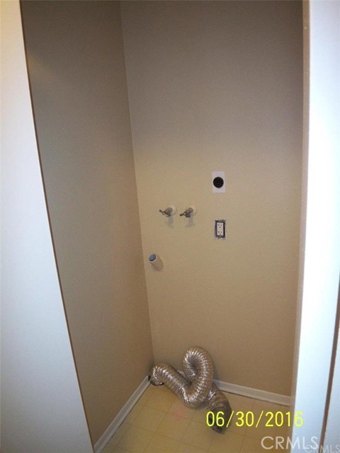 Detail Gallery Image 10 of 16 For 2410 N Towne Ave #47,  Pomona,  CA 91767 - 2 Beds | 2 Baths