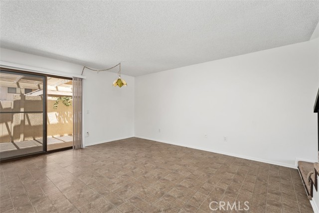 6150 Montecito Drive, Palm Springs CA: https://media.crmls.org/medias/4e184fc8-395e-47cb-8afe-e905a5ef7f82.jpg