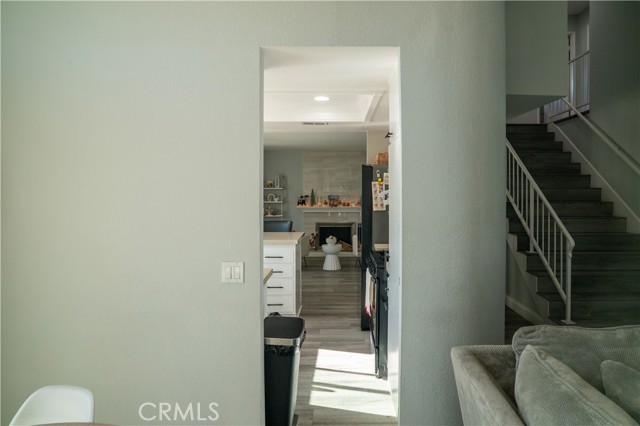 1454 Cresta, Corona CA: https://media.crmls.org/medias/4e187f2c-d6e0-4e3c-810b-628d54b9e07b.jpg
