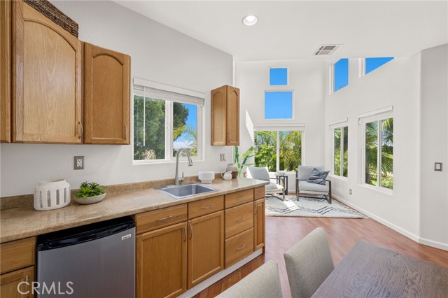 210 N Stage Coach Lane, Fallbrook CA: https://media.crmls.org/medias/4e19a833-5d09-496b-b9bc-4c33466ecf61.jpg
