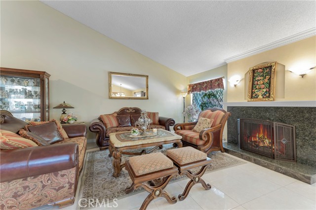 Detail Gallery Image 17 of 33 For 11728 Doral Ave, Porter Ranch,  CA 91326 - 4 Beds | 2 Baths