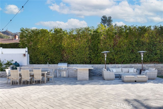 Detail Gallery Image 32 of 44 For 1851 Tamerlane Dr, Glendale,  CA 91208 - 4 Beds | 3 Baths