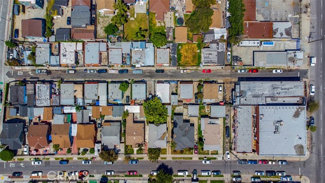 Detail Gallery Image 6 of 7 For 322 W 63rd Pl, Los Angeles,  CA 90003 - 2 Beds | 1 Baths