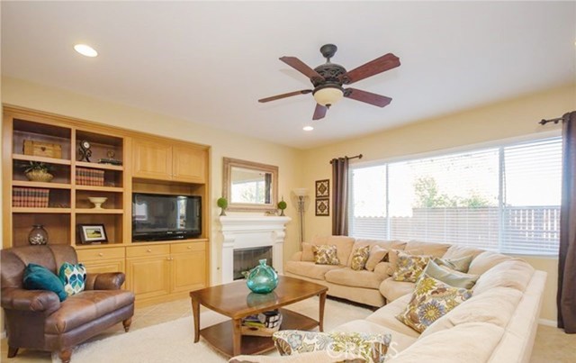 Detail Gallery Image 13 of 19 For 33864 Pegase, Temecula,  CA 92592 - 5 Beds | 2/1 Baths