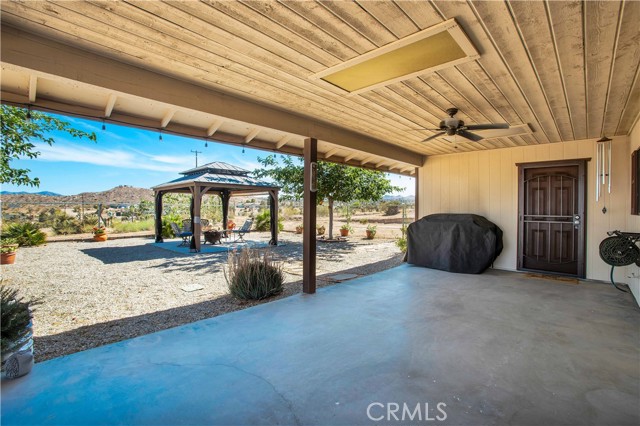 Detail Gallery Image 4 of 75 For 57920 Buena Vista Dr, Yucca Valley,  CA 92284 - 3 Beds | 2 Baths