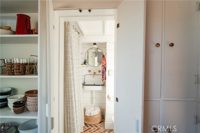 Detail Gallery Image 10 of 47 For 2810 Painted Post Pass, Pioneertown,  CA 92268 - 2 Beds | 3 Baths