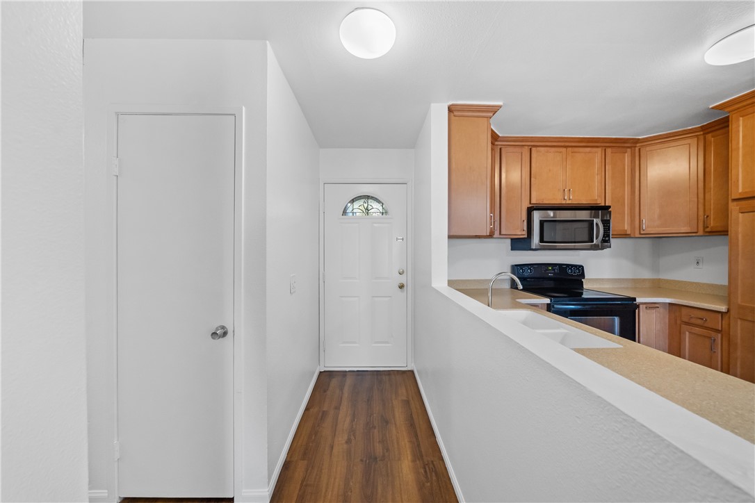 Detail Gallery Image 7 of 20 For 3435 Capalina Rd #10,  San Marcos,  CA 92069 - 2 Beds | 1 Baths