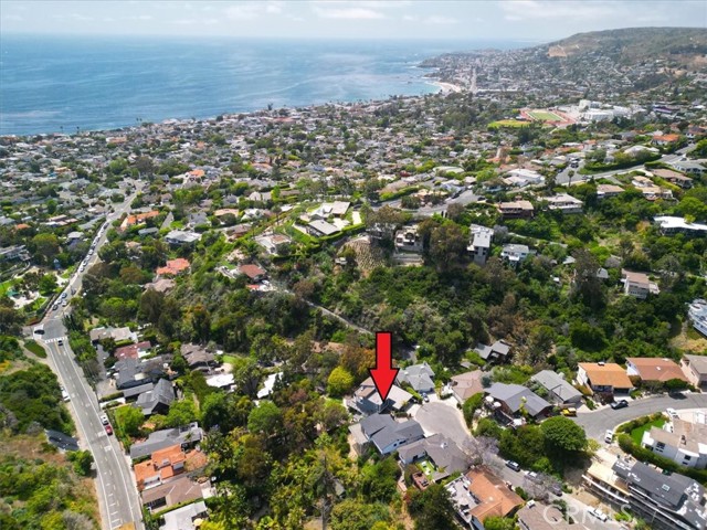 Detail Gallery Image 48 of 57 For 990 Meadowlark Dr, Laguna Beach,  CA 92651 - 3 Beds | 2 Baths