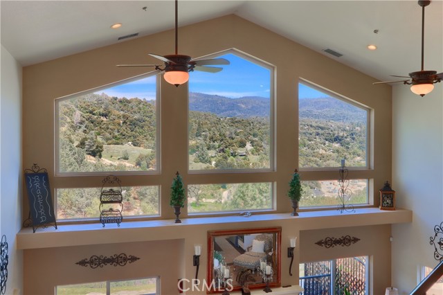 Detail Gallery Image 19 of 66 For 42038 Empty Creek, Oakhurst,  CA 93644 - 3 Beds | 2 Baths