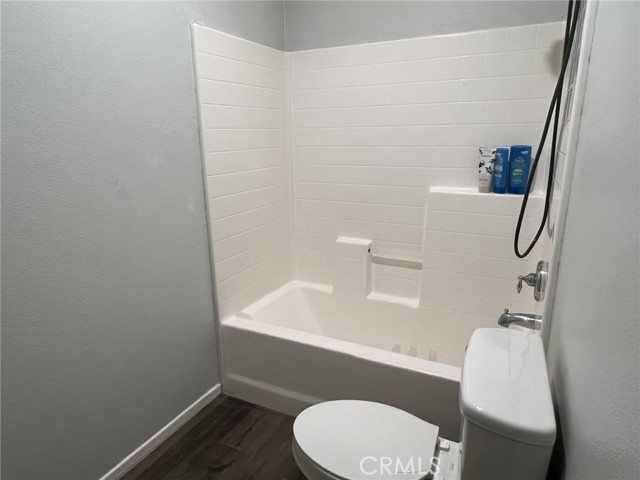 Detail Gallery Image 12 of 17 For 11935 Silver, Jurupa Valley,  CA 91752 - 5 Beds | 2/1 Baths