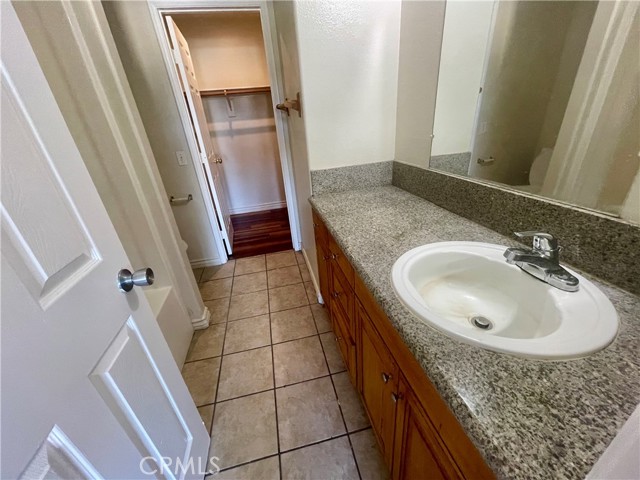 214 N Spruce Avenue, Rialto CA: https://media.crmls.org/medias/4e1ead95-a7b8-4565-b9b1-ac98419d1df3.jpg