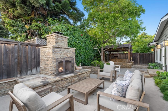 1501 Kathleen Lane, Newport Beach CA: https://media.crmls.org/medias/4e1fbe38-088a-471a-b16c-2cdad8029cbf.jpg