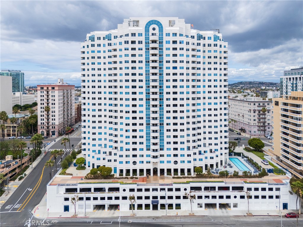 525 E Seaside #1802