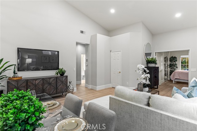 Image 6 of 38 For 911 Firefly  