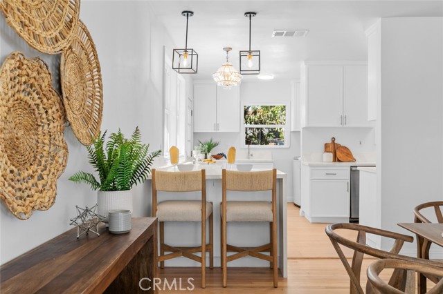 Detail Gallery Image 10 of 68 For 6454 Baird Ave, Reseda,  CA 91335 - 4 Beds | 2/1 Baths