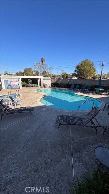 Detail Gallery Image 4 of 27 For 103 W Spring St a,  Long Beach,  CA 90806 - 1 Beds | 2 Baths