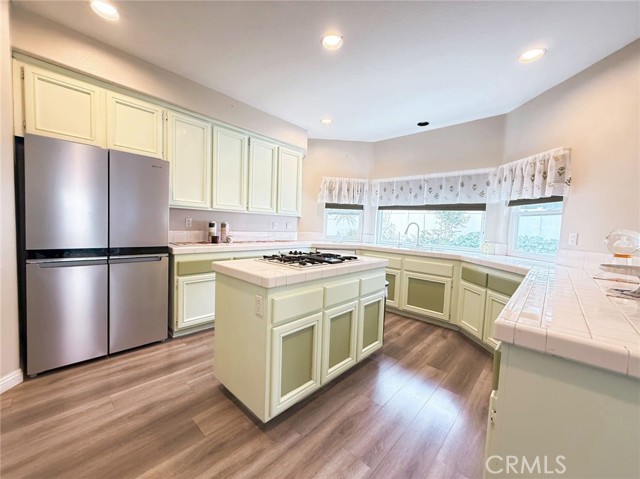 Detail Gallery Image 9 of 30 For 24713 Shoshone Dr, Murrieta,  CA 92562 - 6 Beds | 3 Baths
