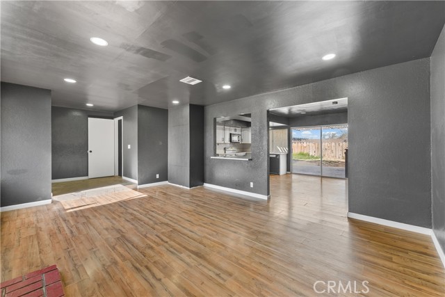 Detail Gallery Image 15 of 50 For 21449 Applewood, California City,  CA 93505 - 5 Beds | 3 Baths