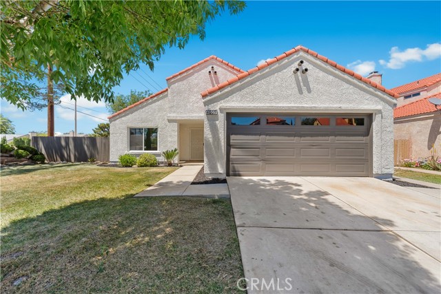 Detail Gallery Image 3 of 40 For 4009 E Avenue R13, Palmdale,  CA 93552 - 4 Beds | 2 Baths