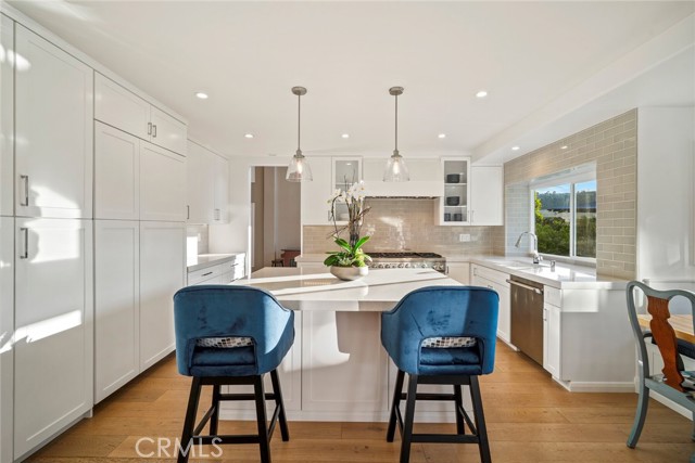 1 New Haven, Laguna Niguel CA: https://media.crmls.org/medias/4e246a49-90f7-446a-90bc-4efa175e39f0.jpg