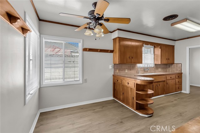 Detail Gallery Image 7 of 29 For 5943 Grand Ave, Riverside,  CA 92504 - 2 Beds | 2 Baths