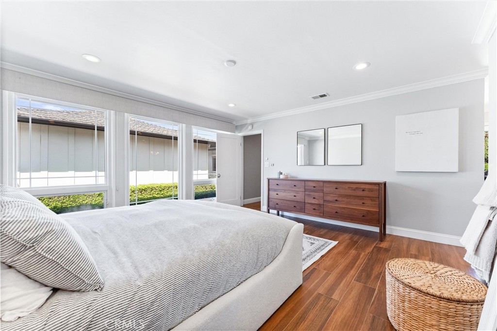 MLS #OC25137424 img 25