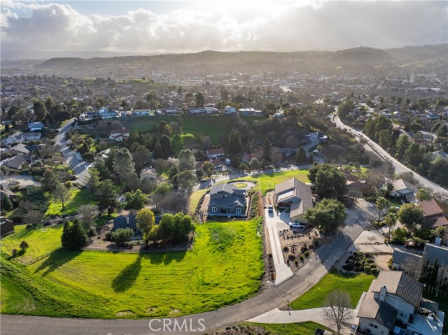 Detail Gallery Image 4 of 69 For 621 Jackson Dr, Paso Robles,  CA 93446 - 5 Beds | 3/1 Baths
