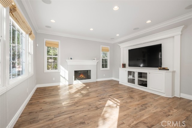 20 Townsend, Irvine CA: https://media.crmls.org/medias/4e25a844-3765-4fbb-8da2-8f1bfa4ca4f9.jpg