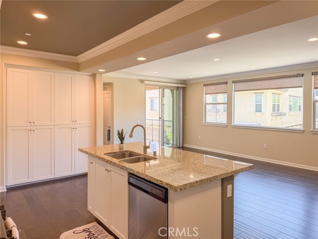 Detail Gallery Image 4 of 43 For 444 Maravilla Ln, Brea,  CA 92823 - 2 Beds | 2 Baths