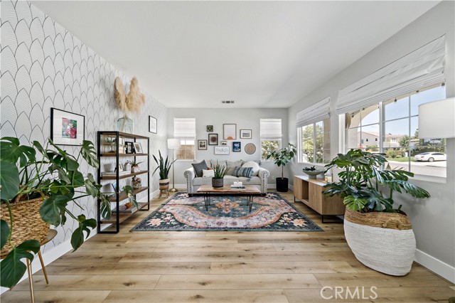 Detail Gallery Image 14 of 75 For 30291 Laruns St, Murrieta,  CA 92563 - 5 Beds | 3/1 Baths