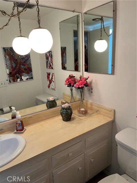 Detail Gallery Image 4 of 26 For 9826 Coral Cove Cir, Huntington Beach,  CA 92646 - 3 Beds | 1/1 Baths