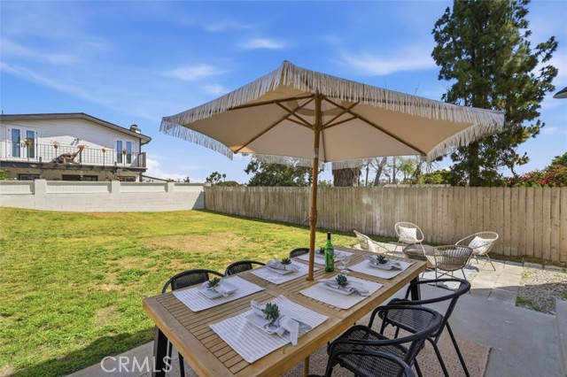 Detail Gallery Image 27 of 31 For 2413 Ives Ln, Redondo Beach,  CA 90278 - 4 Beds | 3 Baths