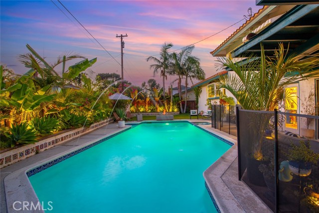 2718 N Wright Street, Santa Ana CA: https://media.crmls.org/medias/4e283f97-0642-49df-a3bb-90ab1c6b252b.jpg