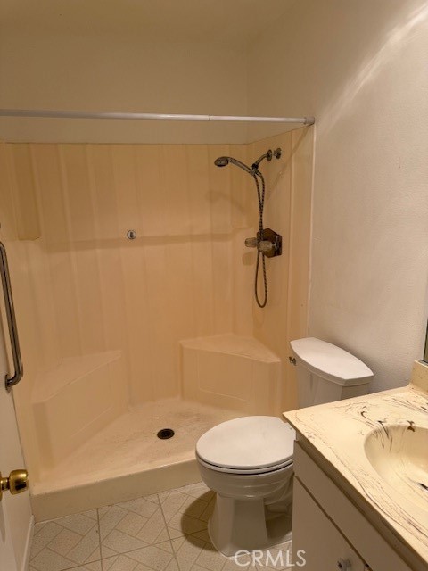 Detail Gallery Image 6 of 10 For 26348 B Oak Plain, Newhall,  CA 91321 - 2 Beds | 2 Baths