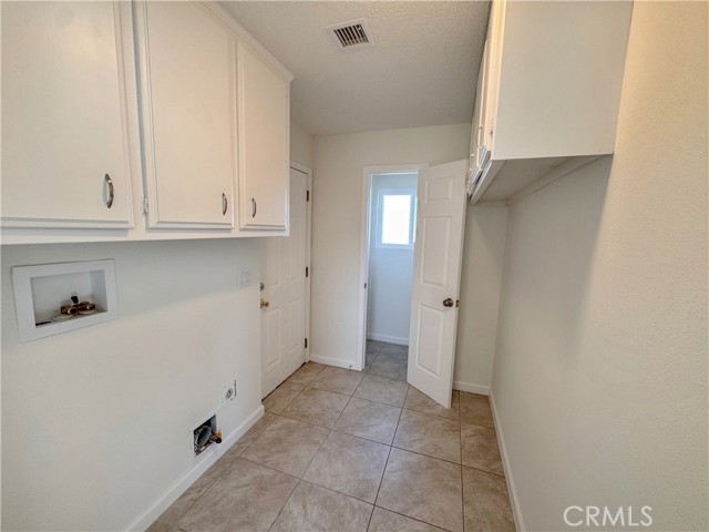 Detail Gallery Image 6 of 22 For 27474 Travertine, Barstow,  CA 92311 - 3 Beds | 2/1 Baths