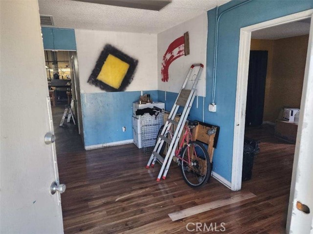 3635 S San Pedro Street, Los Angeles, California 90011, ,Commercial Sale,For Sale,3635 S San Pedro Street,CRPW23051118