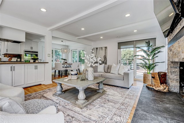 1500 2nd Street, Manhattan Beach, California 90266, 4 Bedrooms Bedrooms, ,2 BathroomsBathrooms,Residential,For Sale,2nd,SB25238786