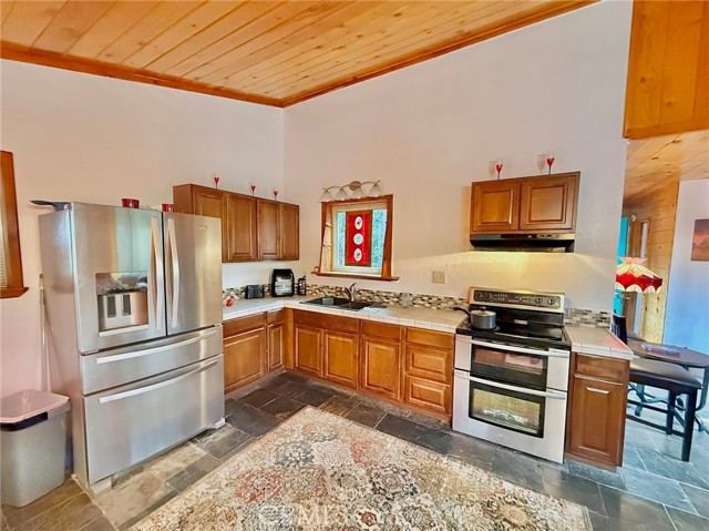 Detail Gallery Image 12 of 25 For 2608 Basel Ct, –,  CA 93222 - 2 Beds | 1 Baths