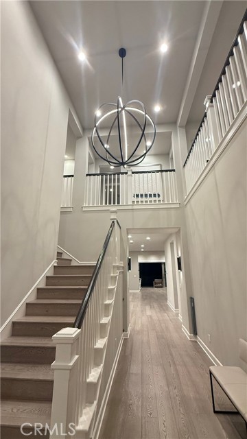 Front Image Thumbnail for CROC25251611