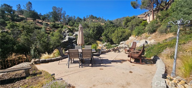 Detail Gallery Image 4 of 58 For 37 Oak, Kernville,  CA 93238 - 2 Beds | 1 Baths